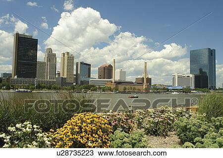 Toledo, OH, Ohio, Downtown Skyline, Maumee River, International Park View Large Photo Image Stock Image - Toledo, OH, Ohio, Downtown Skyline, Maumee River, International Park. Fotosearch