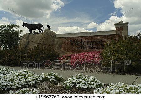Toledo, OH, Ohio, Toledo Zoo, entrance View Large Photo Image Stock Photo - Toledo, OH, Ohio, Toledo Zoo, entrance. Fotosearch