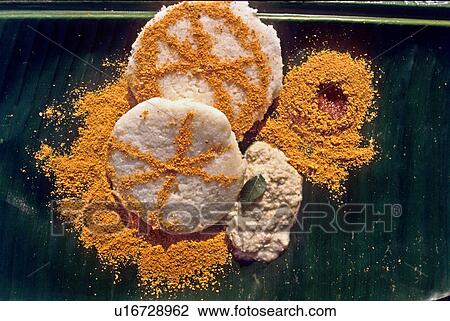 Idli on banana leaf View Large Photo Image Stock Image - Idli on banana leaf. Fotosearch