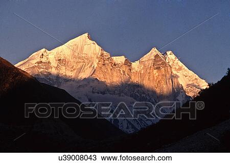 Mountain peak View Large Photo Image Stock Image - Mountain peak. Fotosearch