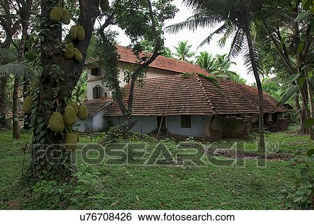 Nambudiri house View Large Photo Image Stock Photograph - Nambudiri house. Fotosearch