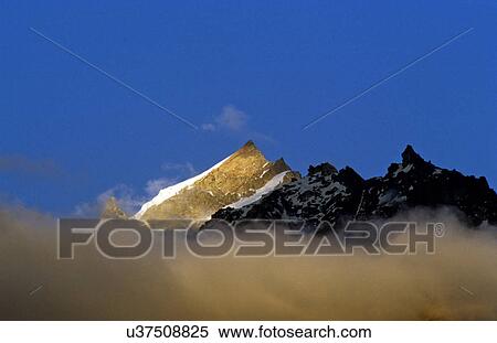 Recong Peak View Large Photo Image Stock Photography - Recong Peak. Fotosearch