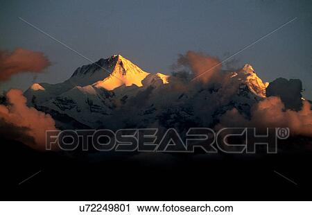 Snow clad mountains View Large Photo Image Stock Image - Snow clad mountains. Fotosearch