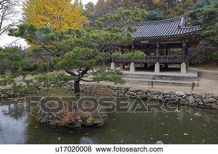 Stock Photo - Autumn color at Namsangol traditional folk village, Seoul, South Korea. Fotosearch