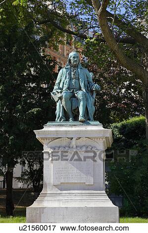Stock Photo - BENJAMIN FRANKLIN SCULPTURE - PARIS. Fotosearch