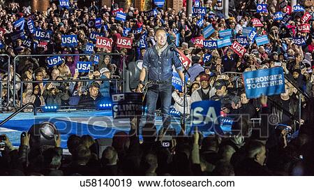 Bruce Springstein performs for Hillary Clinton Holds Election Eve Get Out the Vote Rally With Jon Bon Jovi and President and Michelle Obama, Bill and Chelsea Clinton. View Large Photo Image Stock Photo - Bruce Springstein performs for Hillary Clinton Holds Election Eve Get Out the Vote Rally With Jon Bon Jovi and President and Michelle Obama, Bill and Chelsea Clinton. . Fotosearch