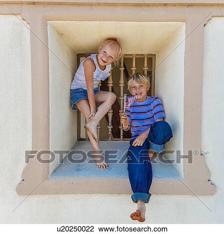 Stock Image - Citizens of Ojai California celebrate July 4, 2016 - Independence Day. Fotosearch