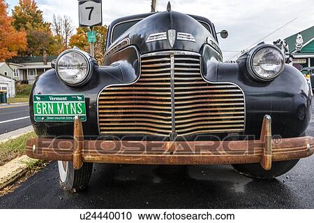 Close up view of antique car with Vermont License Plates reading "Green Mountains", New England View Large Photo Image Stock Image - Close up view of antique car with Vermont License Plates reading "Green Mountains", New England. Fotosearch
