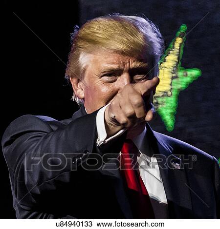 Stock Image - Donald Trump goes to Bollywood at Edison New Jersey Hindu Indian-American rally. Fotosearch