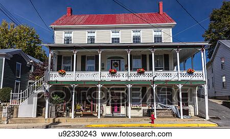 Main Street USA building in smalltown Virginia View Large Photo Image Stock Image - Main Street USA building in smalltown Virginia. Fotosearch