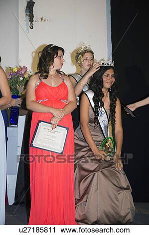Oak View, California, USA, March 7, 2015, Miss Oak View Pageant of Excellence, Crowned winner of Teenage Beauty Contest View Large Photo Image Stock Image - Oak View, California, USA, March 7, 2015, Miss Oak View Pageant of Excellence, Crowned winner of Teenage Beauty Contest. Fotosearch
