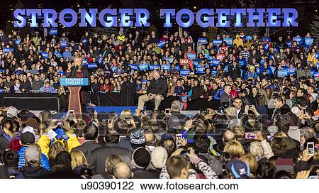 Stock Image - Presidential Candidate Hillary Clinton Campaigns In Philadelphia with Tim Kaine. Fotosearch