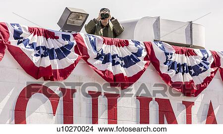 Picture - Secret Service protects Vice President Joe Biden campaigns for Nevada . Fotosearch