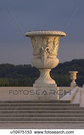 Chateau de Versailles, France View Large Photo Image Stock Image - Chateau de Versailles, France. Fotosearch