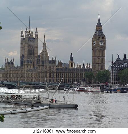 Stock Image - The building of the house of parliament and Big Ben, London, England. Fotosearch