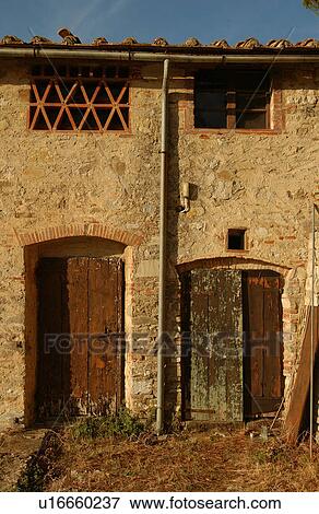 Villa - Tuscany, Italy View Large Photo Image Stock Photo - Villa - Tuscany, Italy. Fotosearch