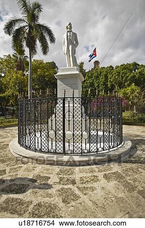 Picture - A statue of Cuban revolutionary Jose Marti in Old Havana. Fotosearch