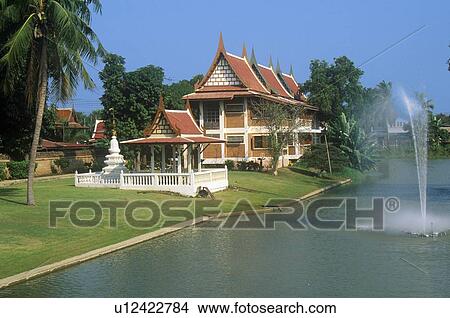 Picture - Buddhist Temple in Bangkok. Fotosearch