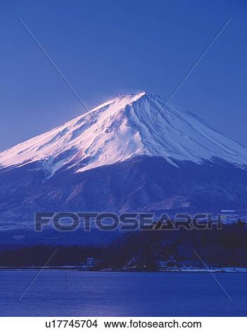 Picture - Mt. Fuji and Lake Kawaguchi in the morning, Kawaguchiko town, Yamanashi prefecture, Japan. Fotosearch
