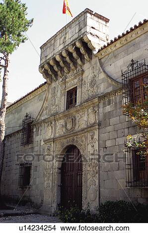 Picture - Spain, Castilla Leon, Avila, House, Building, Polentinos, Casa de los polentinos. Fotosearch
