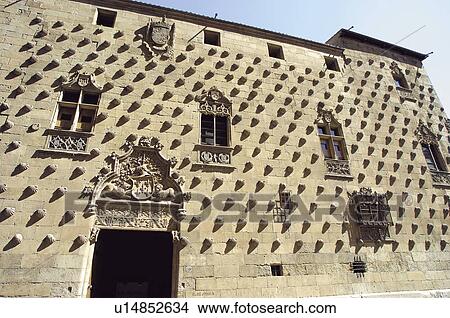 Picture - Spain, Castilla Leon, Salamanca, Architecture detail, Architecture details, Library, Casa de las conchas. Fotosearch