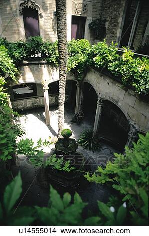 Picture - Barcelona, Cataluña, Spain, City, Town, Building, Courtyard. Fotosearch