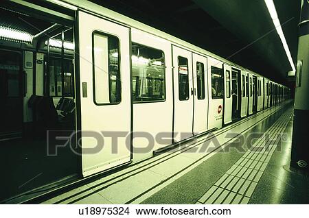 Picture - Barcelona, Cataluña, Spain, City, Town, Metro, Subway. Fotosearch