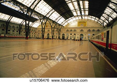 Barcelona, Cataluña, Spain, City, Town, Metro, Subway View Large Photo Image Stock Photograph - Barcelona, Cataluña, Spain, City, Town, Metro, Subway. Fotosearch
