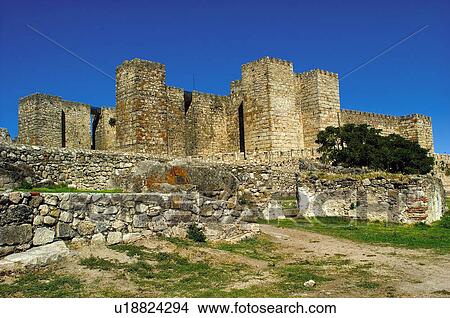 Picture - Spain, Extremadura, Caceres, Trujillo, Architecture, Castle, Wall. Fotosearch