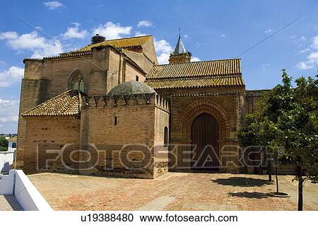 Stock Image - Spain, Andalucia, Andalusia, Huelva, Palos de la frontera, Church, Square. Fotosearch