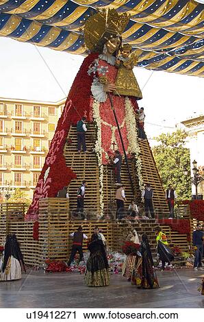 Spain, Comunidad valenciana, Valencia, Virgin, Fallera, Falleras, Costume View Large Photo Image Stock Image - Spain, Comunidad valenciana, Valencia, Virgin, Fallera, Falleras, Costume. Fotosearch