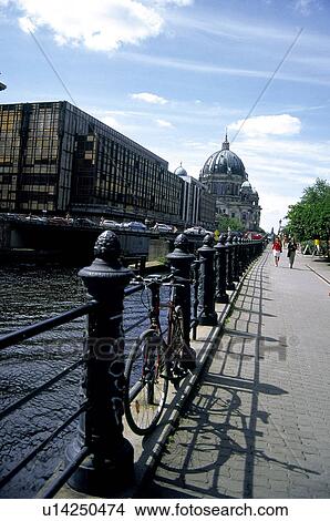 Picture - Europe, Germany, European city, City, Town, Berlin, Architecture. Fotosearch
