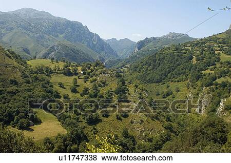 Espagne Asturias Nature Paysage Montagne Montagnes Chaîne De Montagnes Banque De Photo