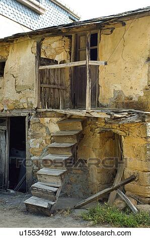 Stock Image - Spain, Castilla leon, Leon, Las medulas, Medulas, Village, House. Fotosearch