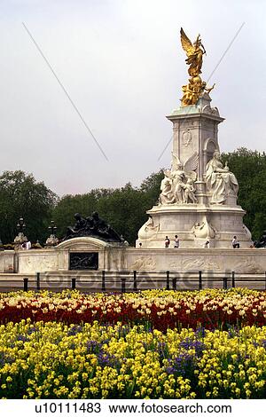 Victoria Monument Buckingham Palace View Large Photo Image Stock Image - Victoria Monument Buckingham Palace. Fotosearch