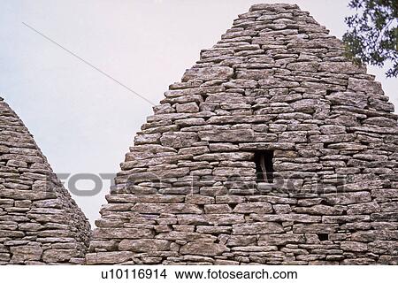 Picture -  Gordes - Village des Bories. Fotosearch