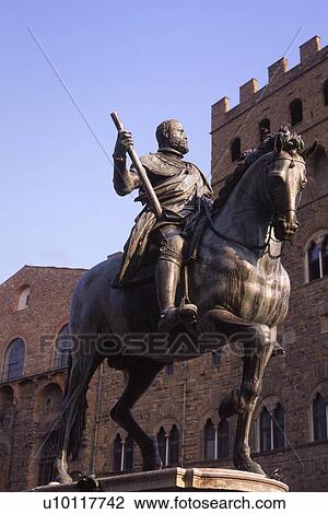 Stock Image -  Cosimo 1 - statue by Giambologna, Piazza della Signoria, Florence. Fotosearch