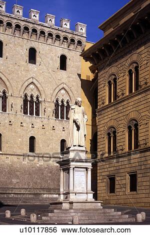 Stock Photograph - Siena - Palazzo Salimbeni. Fotosearch