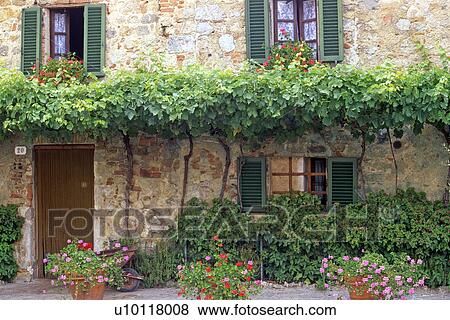 Stock Photo - Monteriggioni, Tuscany, Italy. Fotosearch