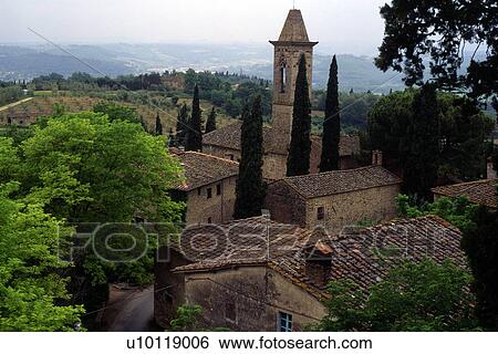 Linari - view of town View Large Photo Image Stock Photograph - Linari - view of town. Fotosearch
