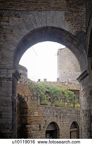 Stock Photograph - San Gimignano. Fotosearch