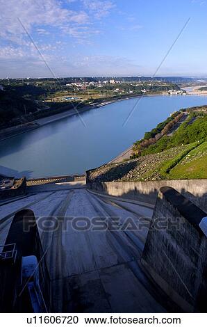 Stock Image - Shihmen Reservoir, Taoyuan. Fotosearch