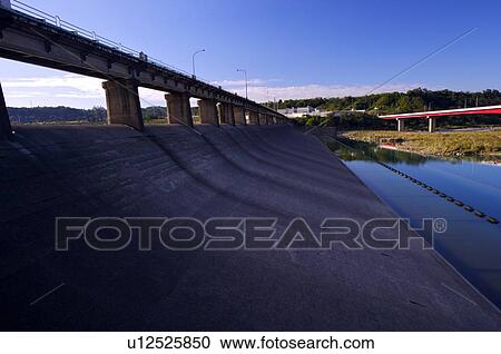 Stock Image - Shihmen Reservoir, Taoyuan. Fotosearch