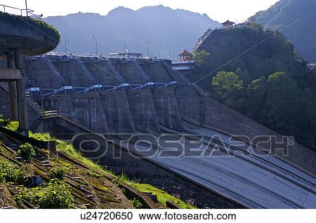 Stock Image - Shihmen Reservoir, Taoyuan. Fotosearch