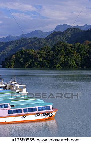 Stock Photography - Shihmen Reservoir, Taoyuan. Fotosearch