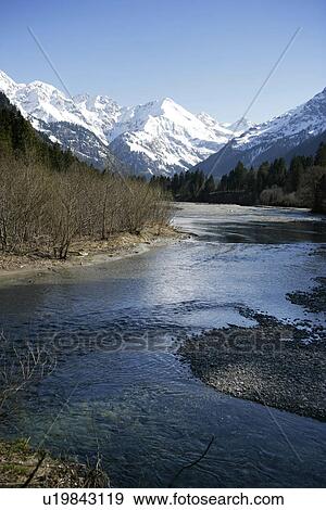 Stock Photo - kette, allemagne, alpine, Alps, Austria, bavaria, blue. Fotosearch