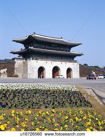 Stock Image - Gyeongbokgung Palace, Seoul, Korea. Fotosearch