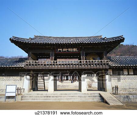 Stock Image - Traditional architecture in Korea. Fotosearch