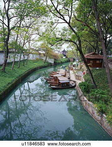 Stock Image - Hu Qiu, Suzhou, China. Fotosearch