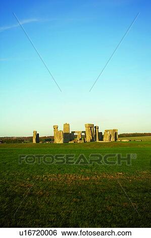 Stock Photograph - England, Wiltshire, Stonehenge. Fotosearch